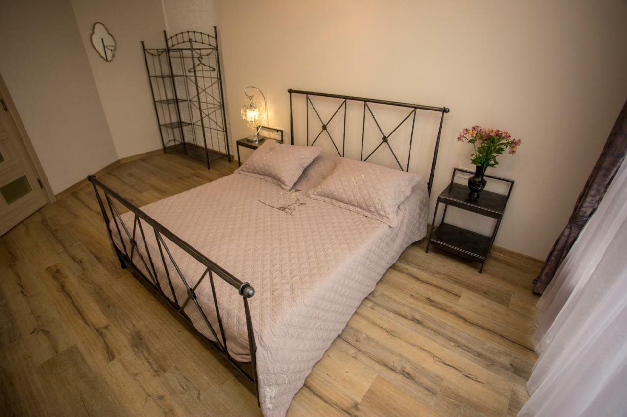 Nano'S Exclusive Fashionable Apartment Батуми Экстерьер фото