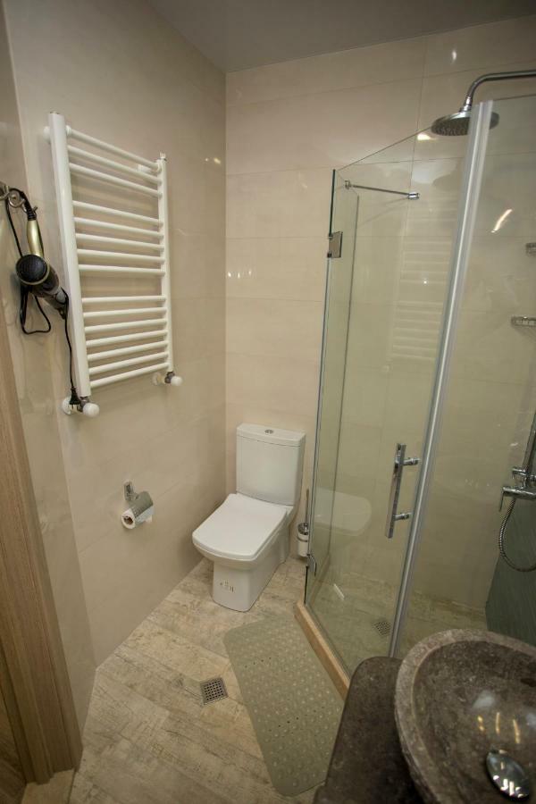 Nano'S Exclusive Fashionable Apartment Батуми Экстерьер фото