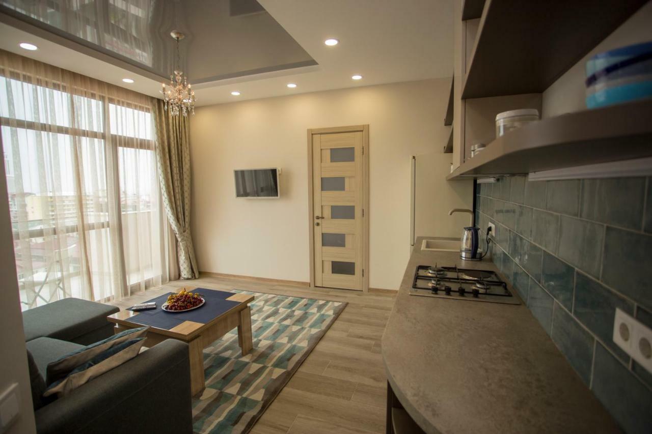 Nano'S Exclusive Fashionable Apartment Батуми Экстерьер фото