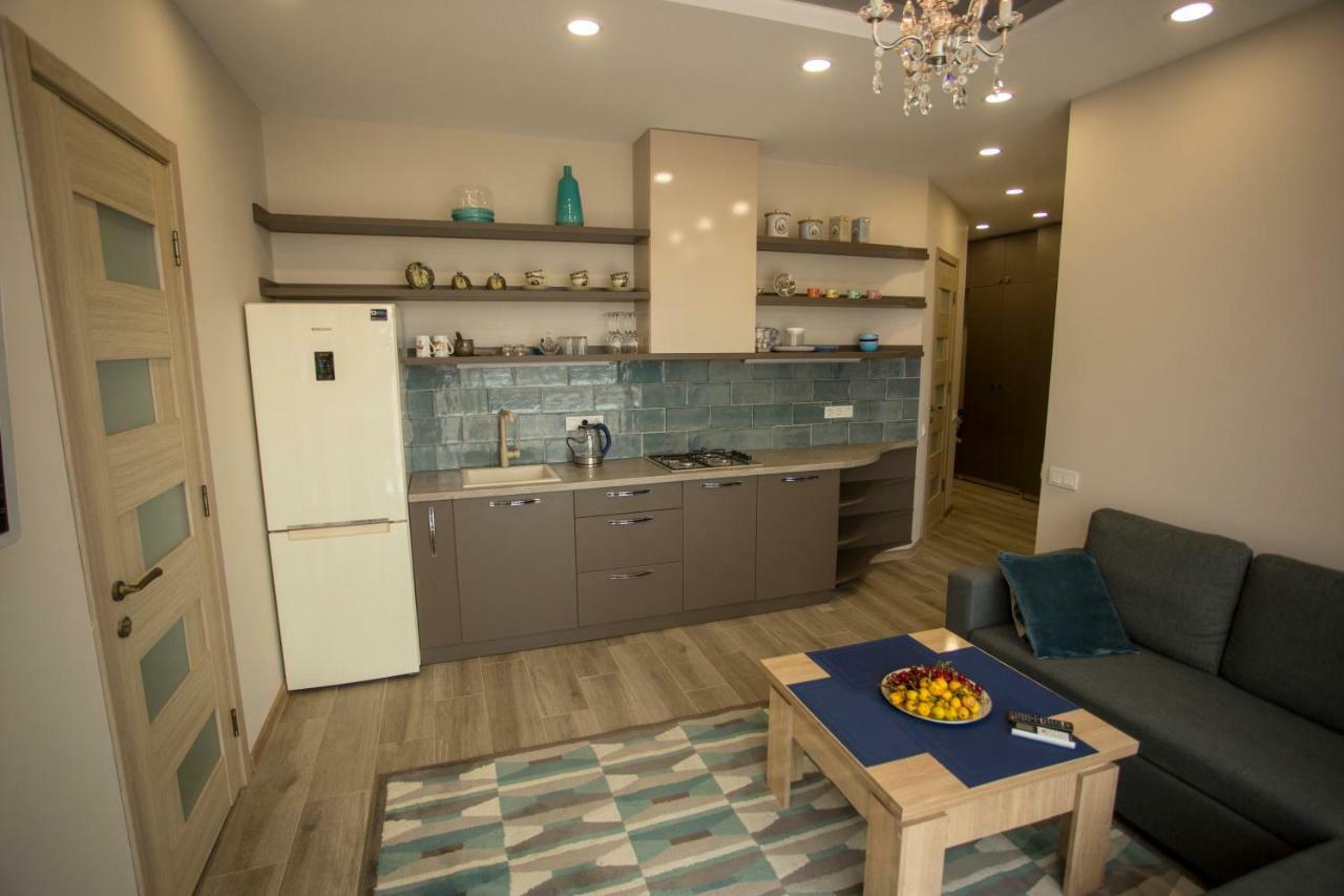 Nano'S Exclusive Fashionable Apartment Батуми Экстерьер фото
