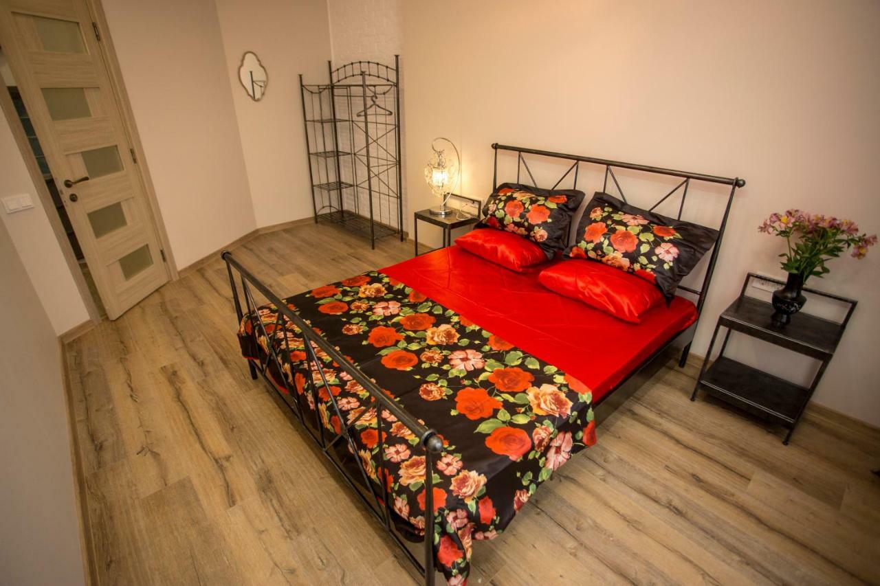 Nano'S Exclusive Fashionable Apartment Батуми Экстерьер фото