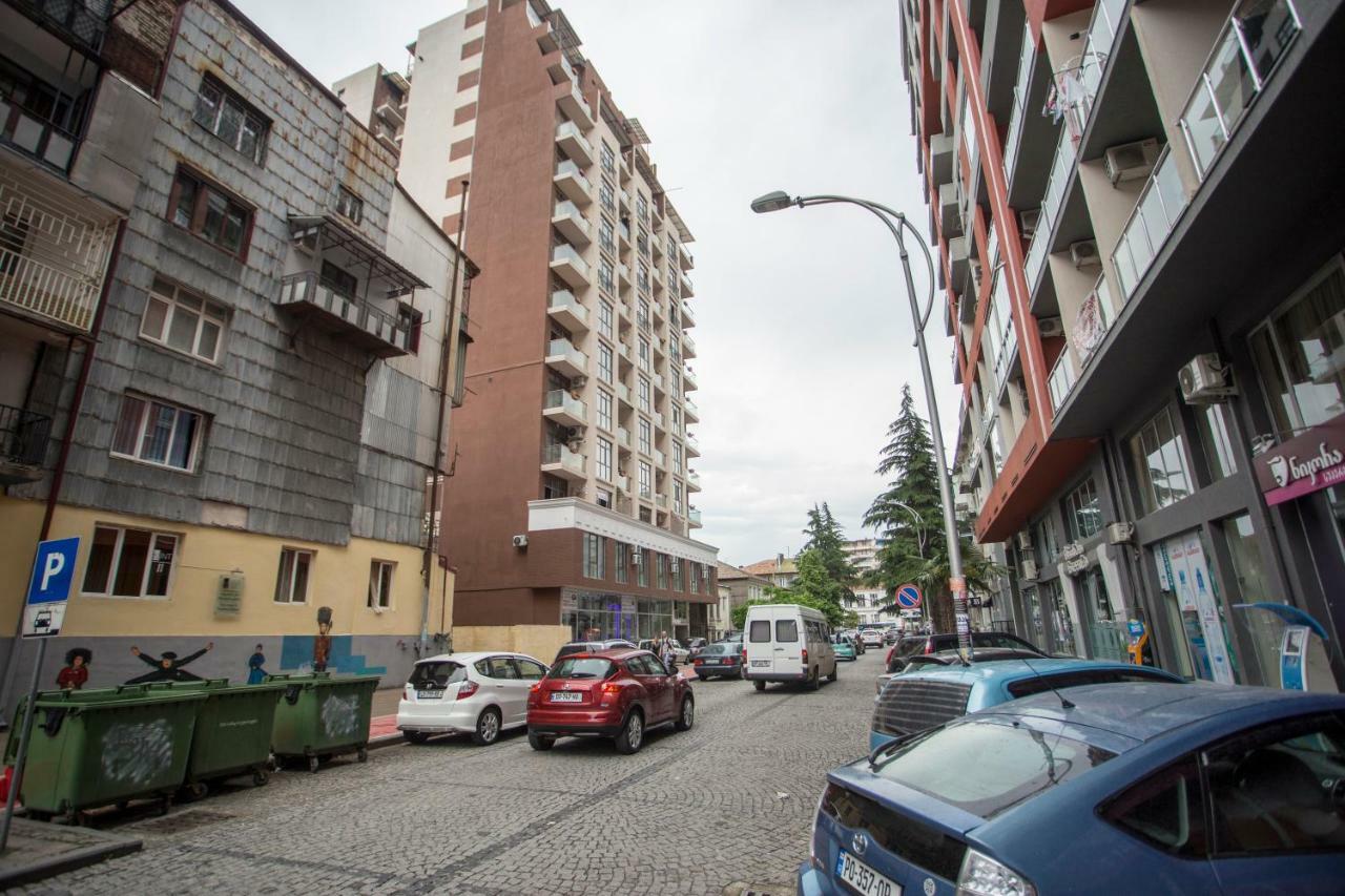 Nano'S Exclusive Fashionable Apartment Батуми Экстерьер фото