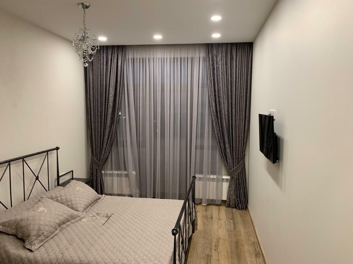 Nano'S Exclusive Fashionable Apartment Батуми Экстерьер фото