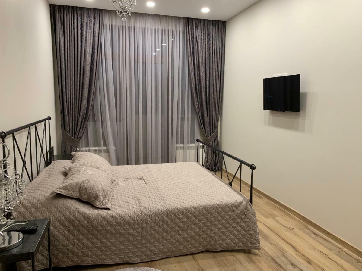 Nano'S Exclusive Fashionable Apartment Батуми Экстерьер фото